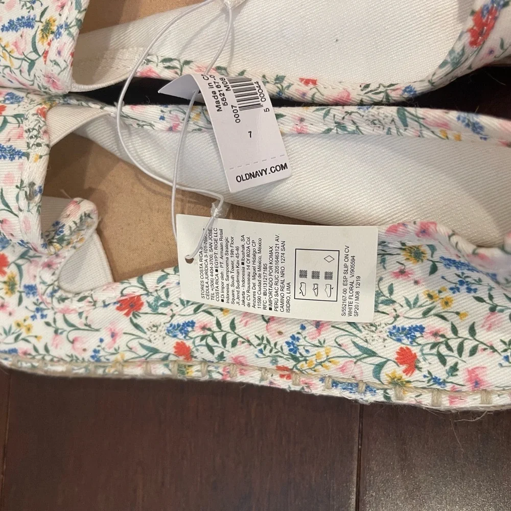 Old Navy charming floral